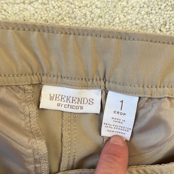 Chico’s Weekends Khaki Flat Front Crop Capri Pants Size 1 US M/8 - Picture 8 of 9
